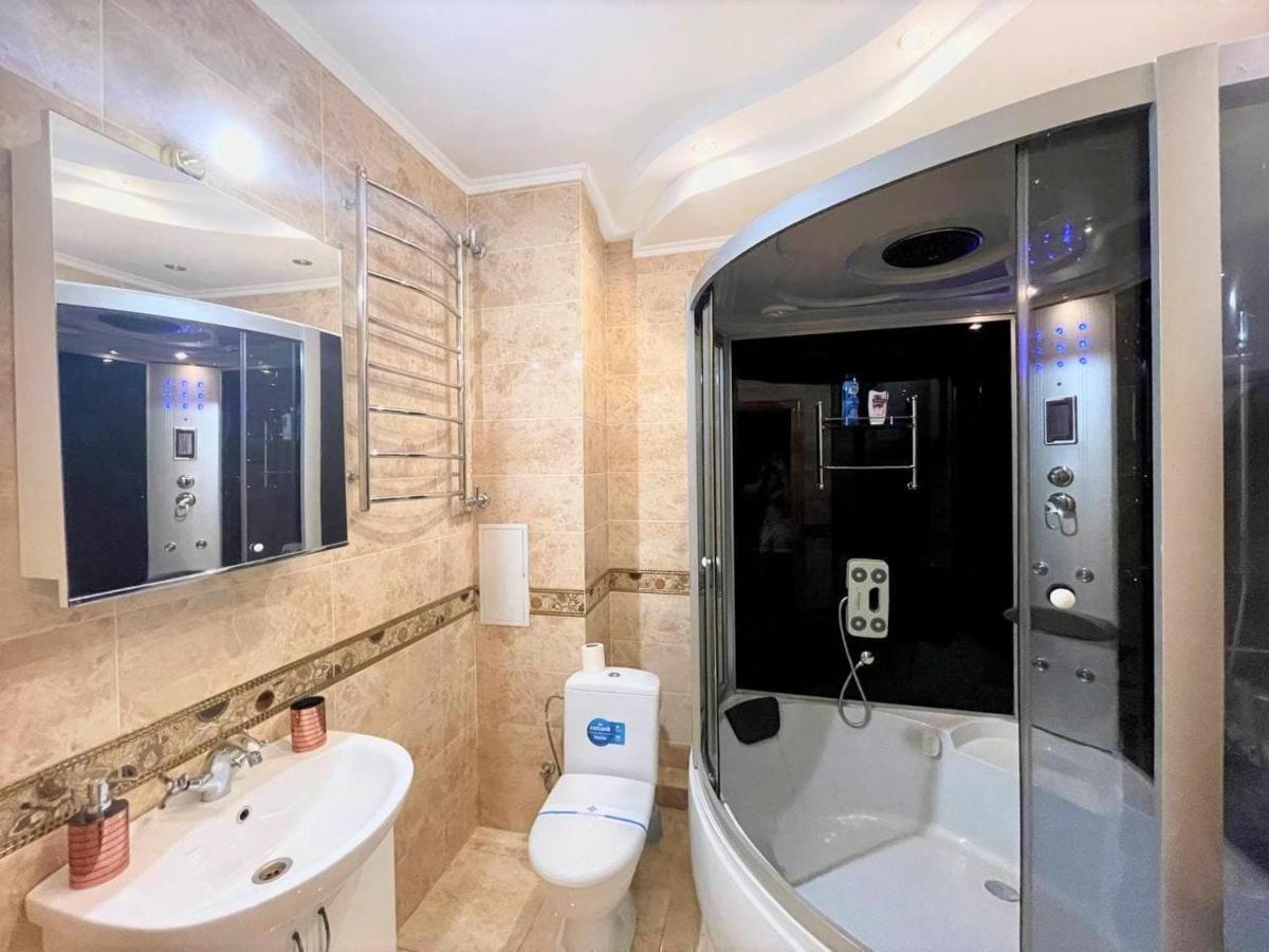 LuxCityApart on Olievskaya Kiev Extérieur photo